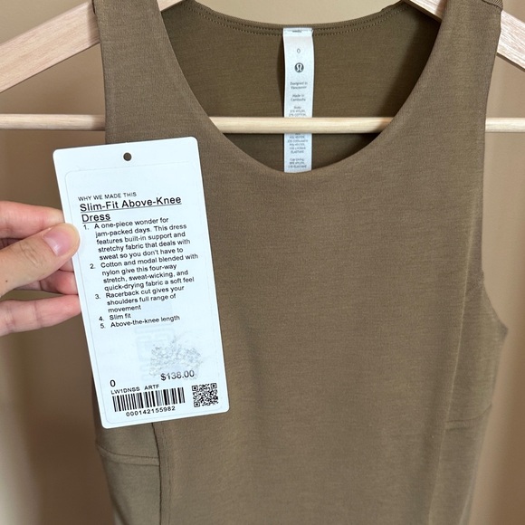 Lululemon Slim Fit Dress - Picture 2 of 4